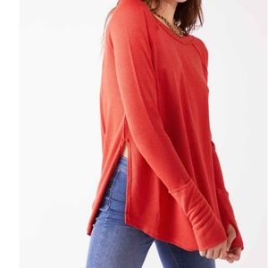 We The Free Snowy Thermal top Red Long Sleeve in Heatwave red textured grunge S